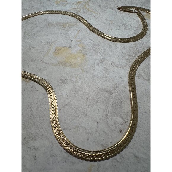 Vintage 30" Gold Tone Snake Chain Necklace With Clasp Closure Unisex - Picture 3 of 8
